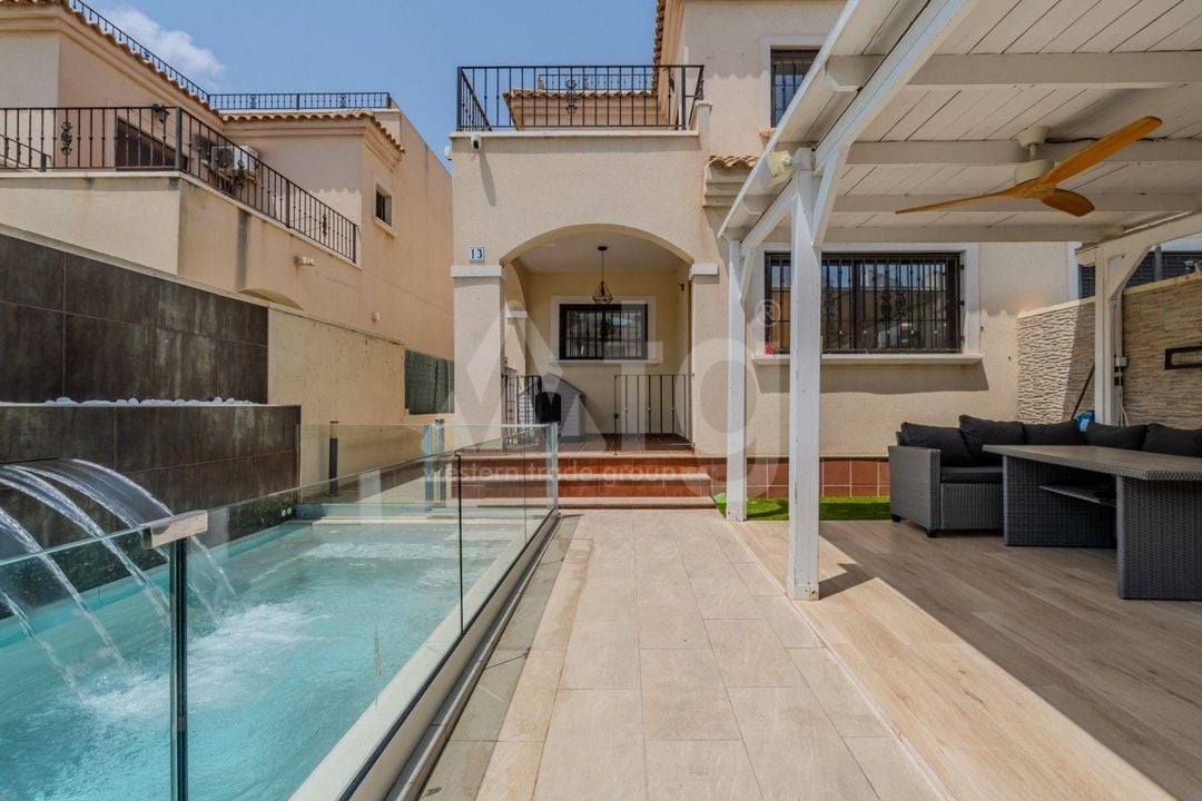 3 bedroom Townhouse in Torrevieja - SV150511 - Photo - 2