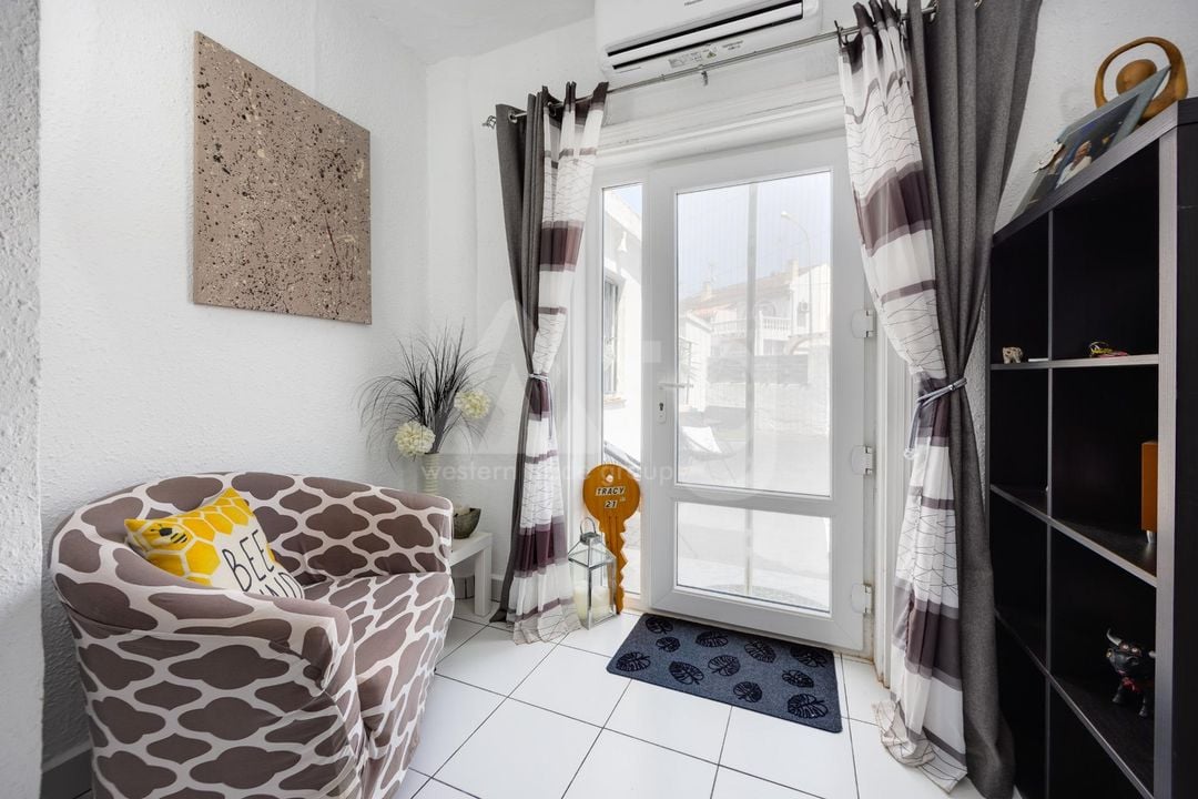 Bungalow de 2 chambres à Torrevieja - HRE150547 - Photo - 18