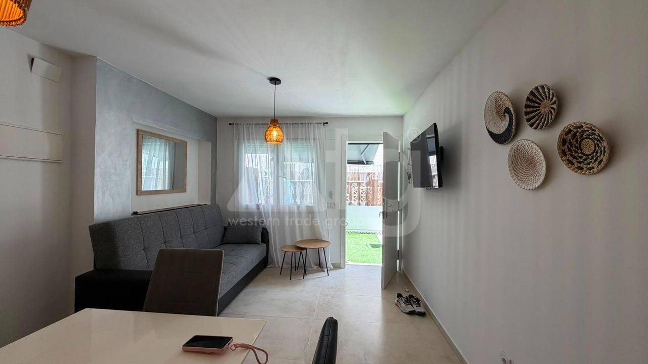 Bungalow cu 2 dormitoare în Torrevieja - CT150606 - Imagini - 3