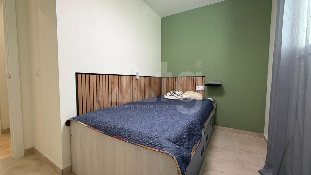 Bungalow cu 2 dormitoare în Torrevieja - CT150606 - Imagini - 12