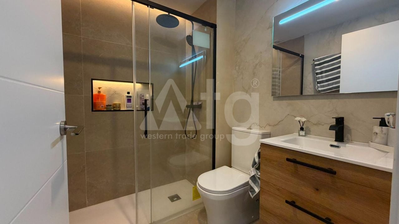 Bungalow cu 2 dormitoare în Torrevieja - CT150606 - Imagini - 20