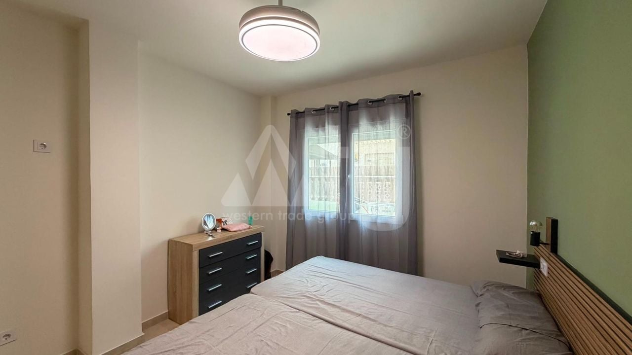 Bungalow cu 2 dormitoare în Torrevieja - CT150606 - Imagini - 17