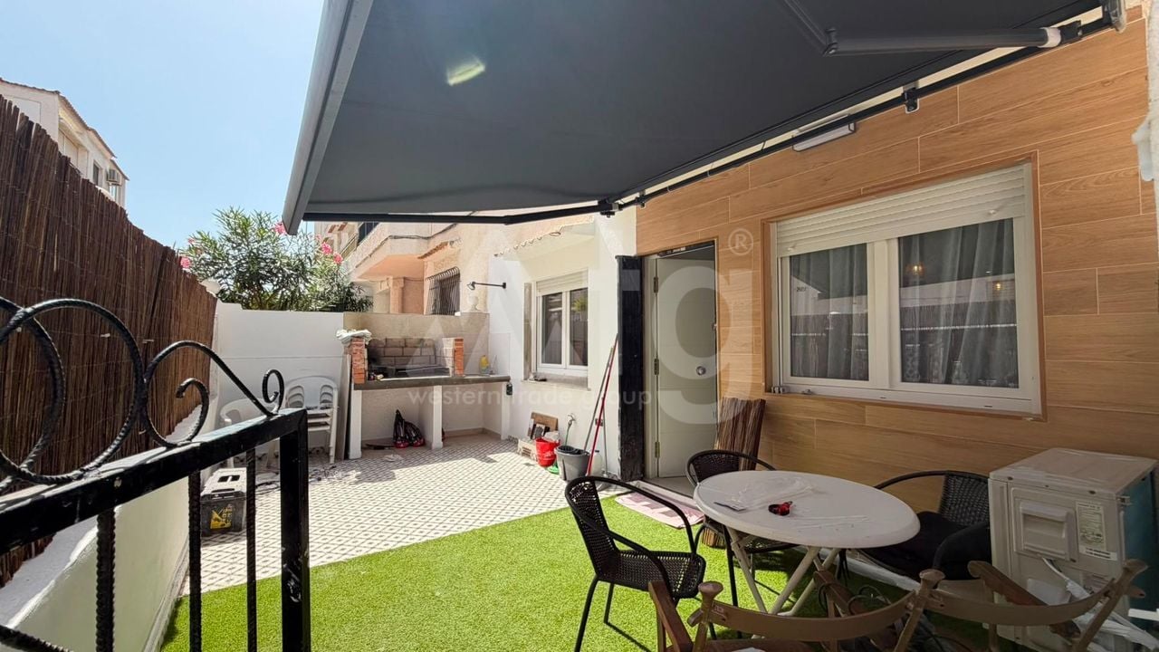 Bungalow cu 2 dormitoare în Torrevieja - CT150606 - Imagini - 1