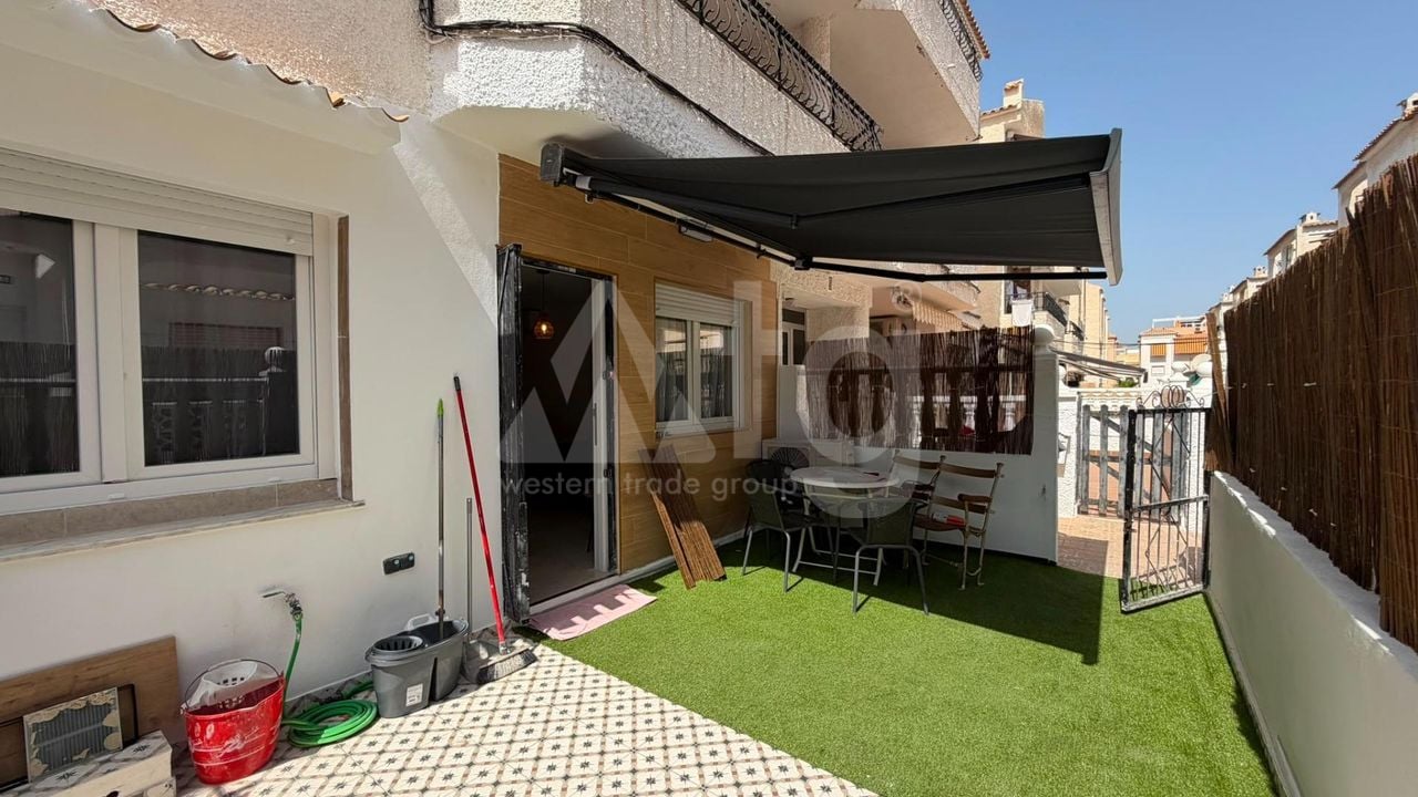Bungalow cu 2 dormitoare în Torrevieja - CT150606 - Imagini - 2