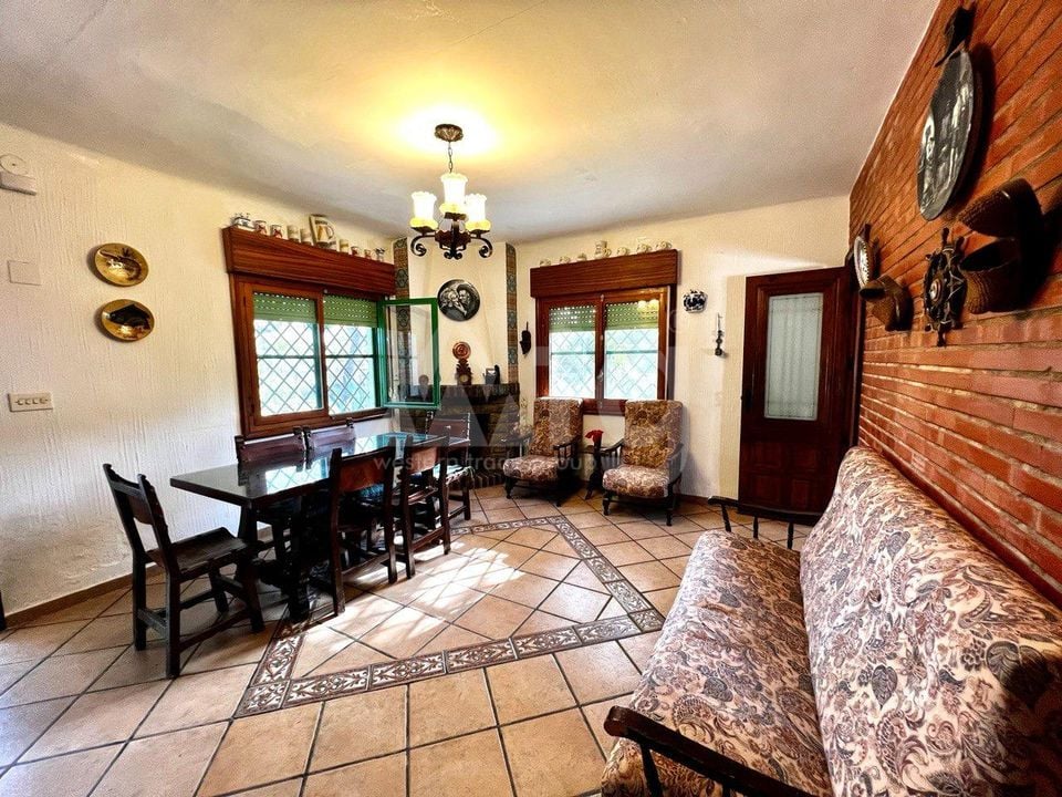 4 Schlafzimmer Villa in San Vicente del Raspeig - AG150883 - Foto - 7