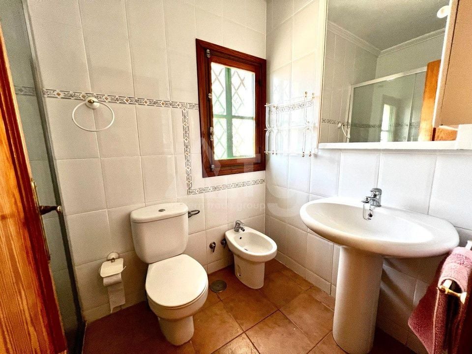 4 Schlafzimmer Villa in San Vicente del Raspeig - AG150883 - Foto - 32
