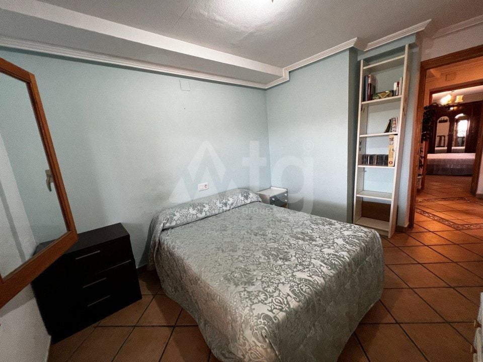 4 Schlafzimmer Villa in San Vicente del Raspeig - AG150883 - Foto - 24