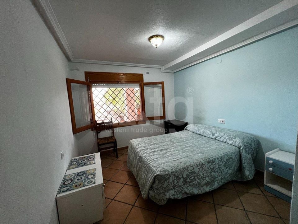 4 Schlafzimmer Villa in San Vicente del Raspeig - AG150883 - Foto - 22