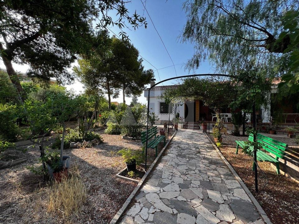 4 Schlafzimmer Villa in San Vicente del Raspeig - AG150883 - Foto - 47