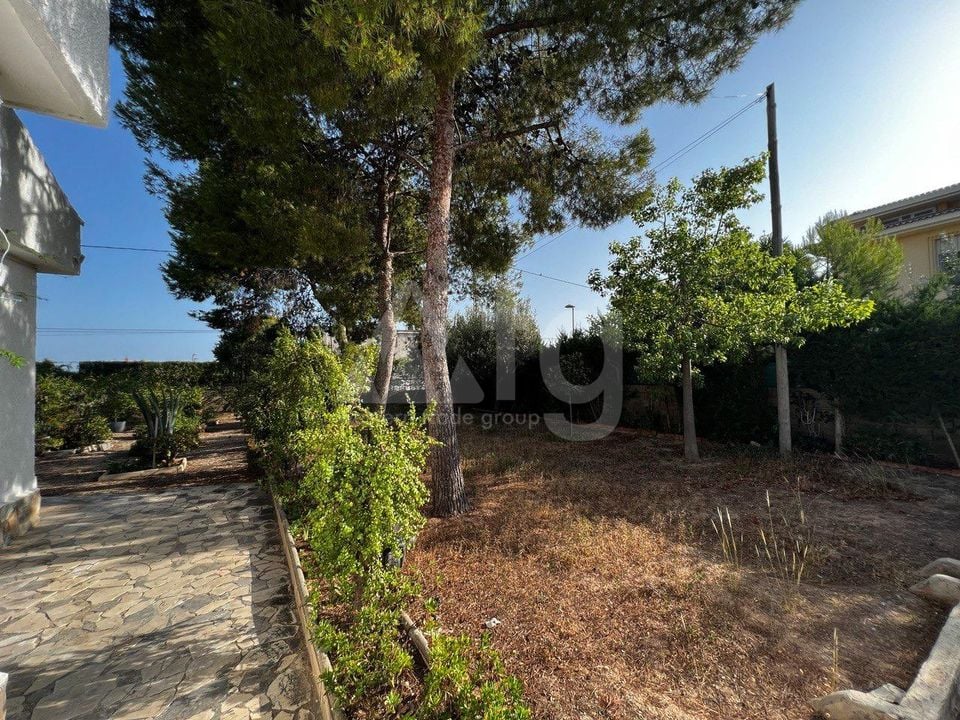 4 Schlafzimmer Villa in San Vicente del Raspeig - AG150883 - Foto - 45