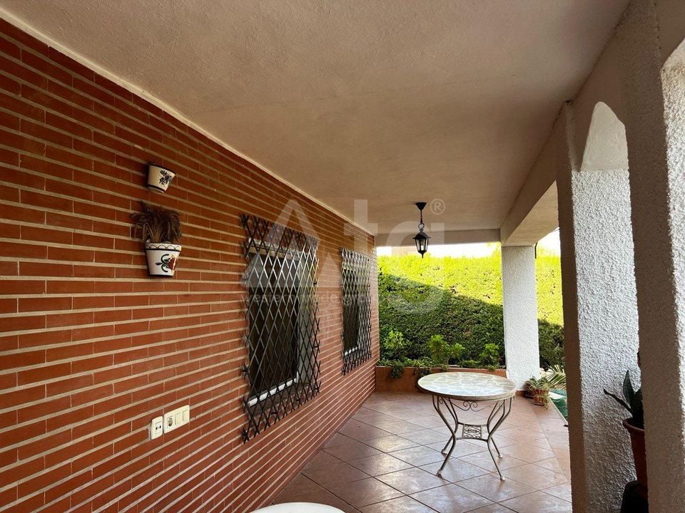 4 Schlafzimmer Villa in San Vicente del Raspeig - AG150883 - Foto - 37
