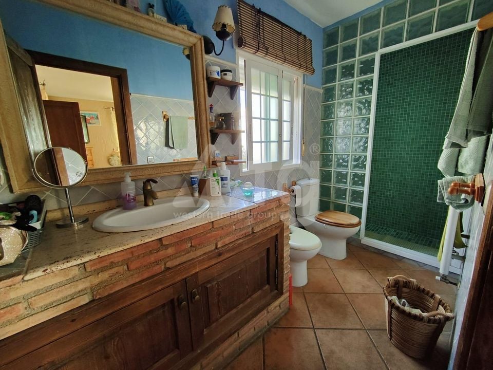 4 bedroom Villa in La Nucia - AG150912 - Photo - 16
