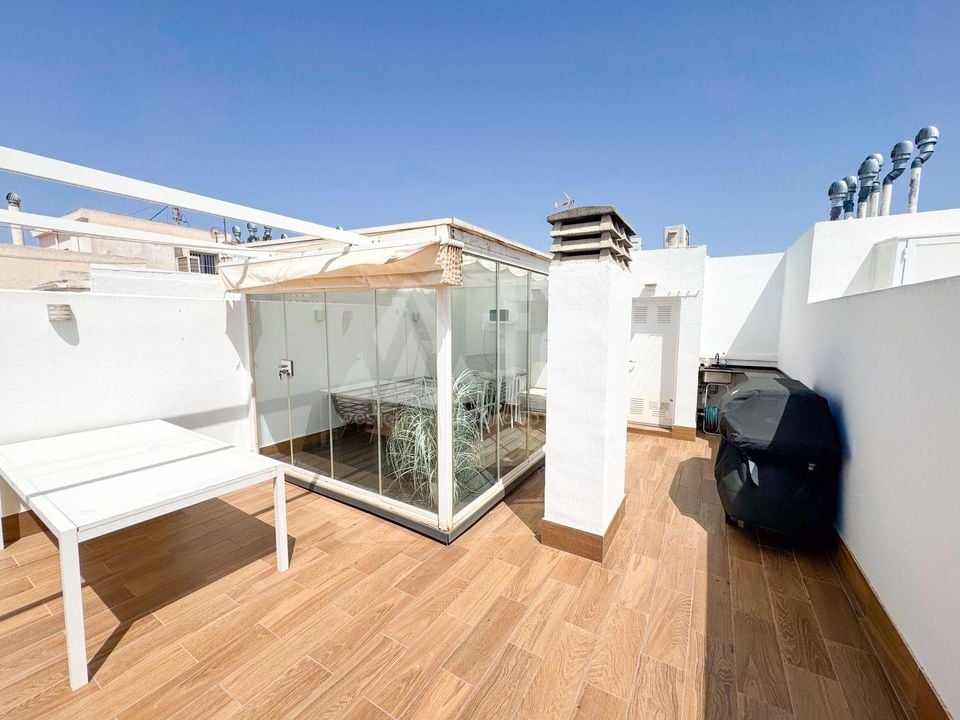 3 bedroom Penthouse in Torrevieja - AG151090 - Photo - 2