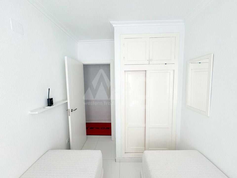 3 bedroom Penthouse in Torrevieja - AG151090 - Photo - 13