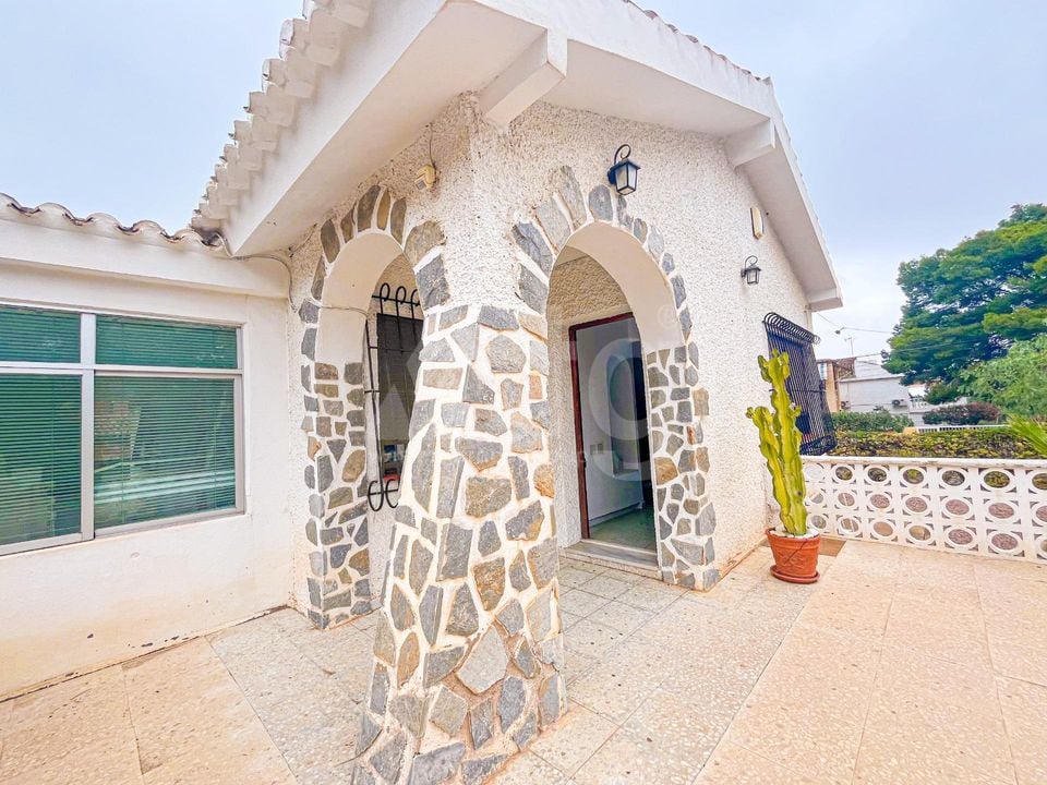 3 bedroom Villa in Los Balcones - AG151108 - Photo - 3
