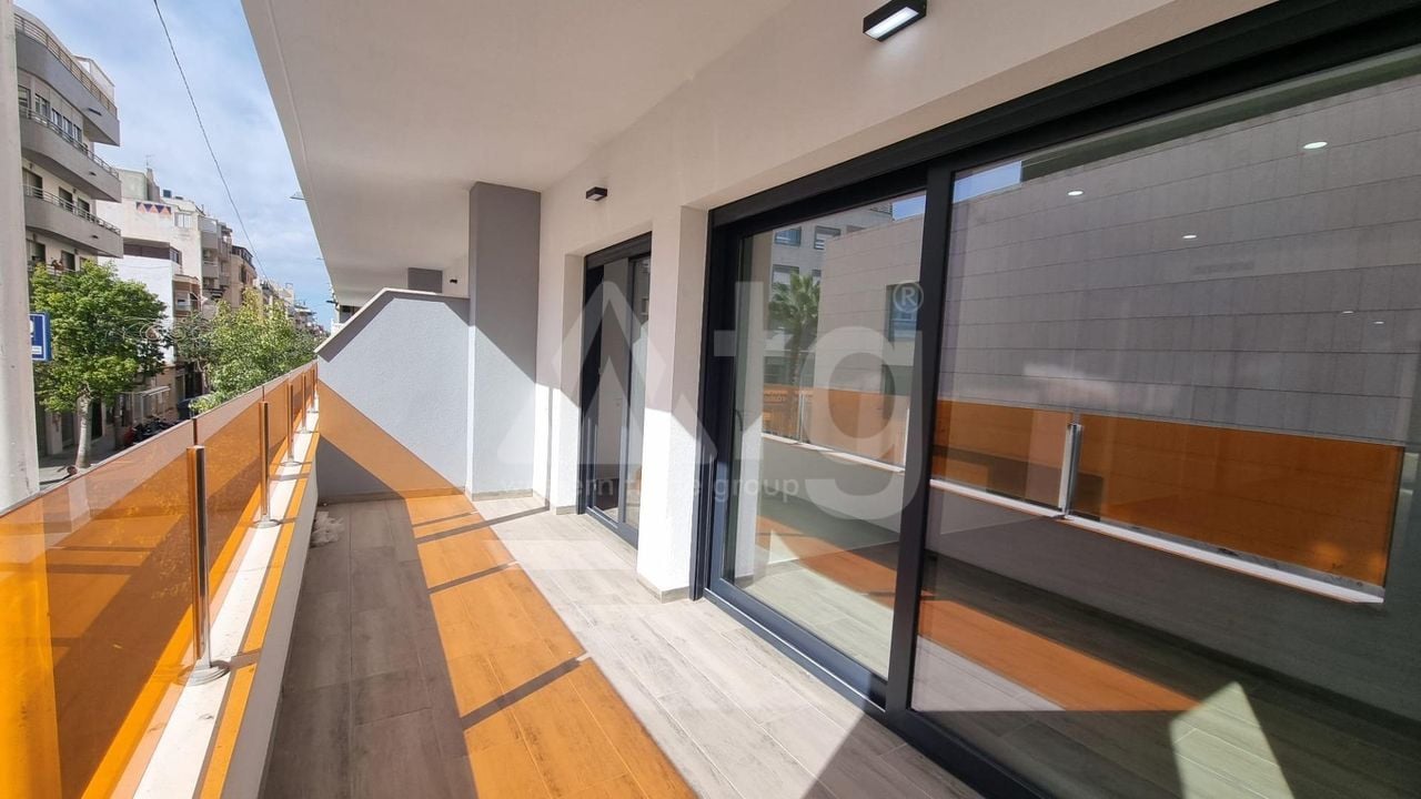 Apartamento de 3 habitaciones en Torrevieja - AG151196 - Foto - 19