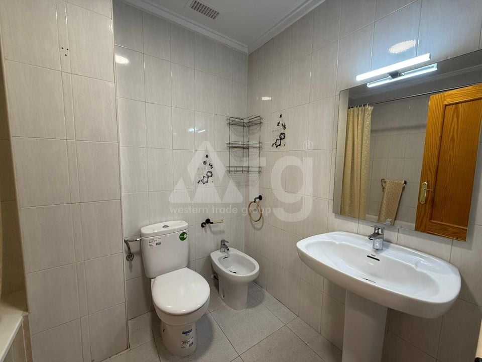 Appartement de 3 chambres à Torrevieja - AG151250 - Photo - 11
