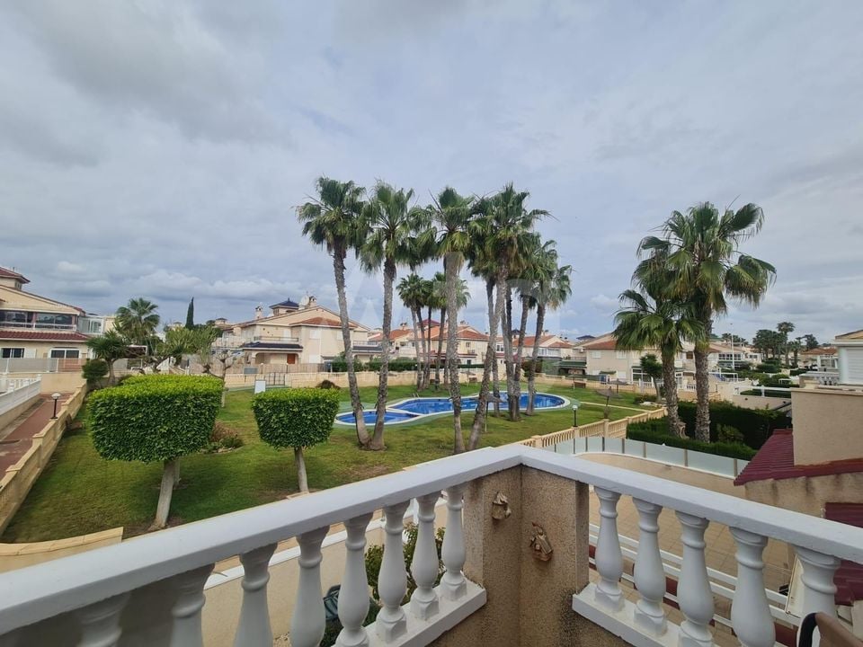 Bungalow de 2 chambres à Orihuela Costa - AG151264 - Photo - 17