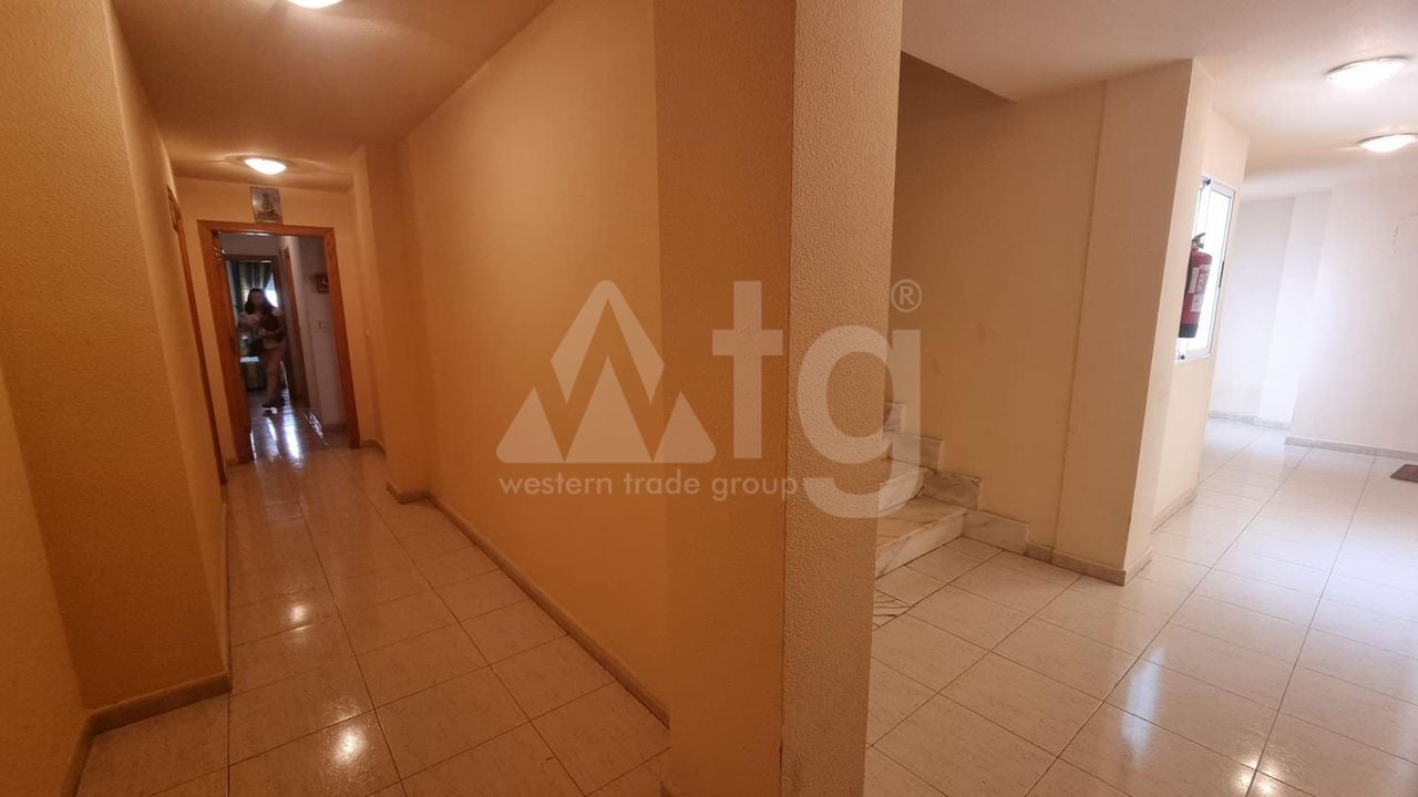 Appartement de 2 chambres à Torrevieja - AG151302 - Photo - 12