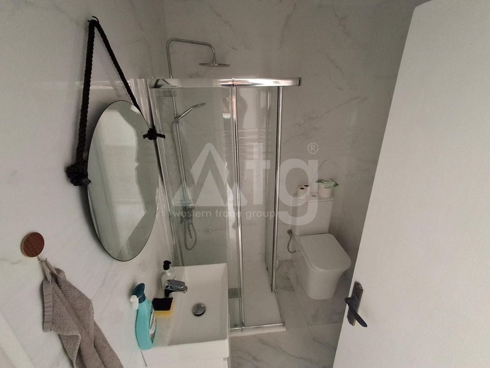 Adosado de 2 habitaciones en Torrevieja - AG151303 - Foto - 14