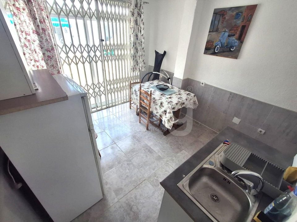 Adosado de 2 habitaciones en Torrevieja - AG151303 - Foto - 5