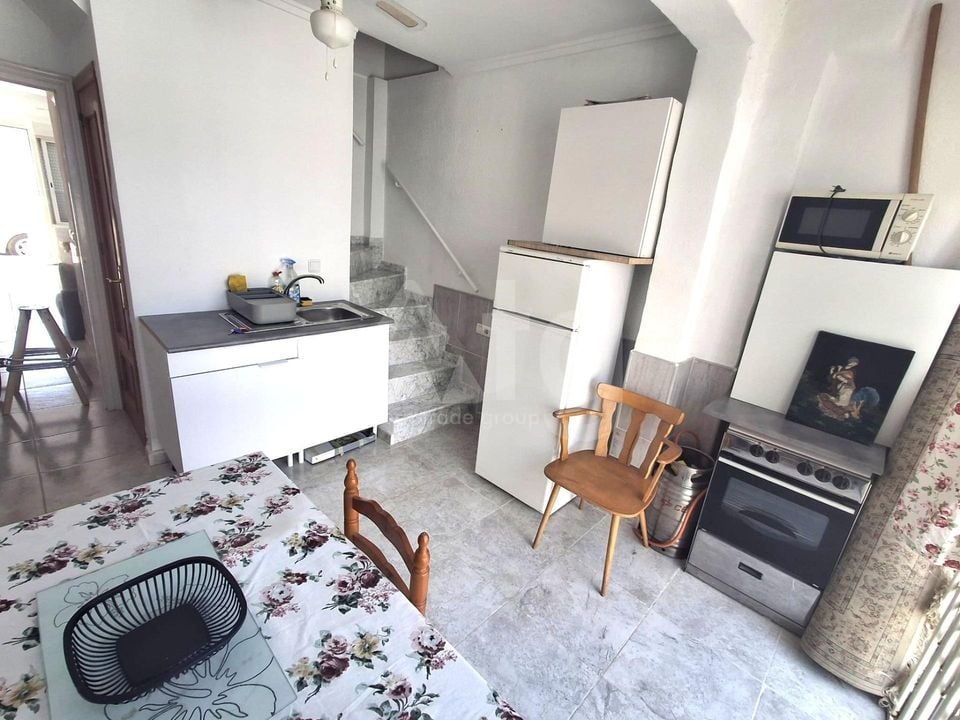 Adosado de 2 habitaciones en Torrevieja - AG151303 - Foto - 3