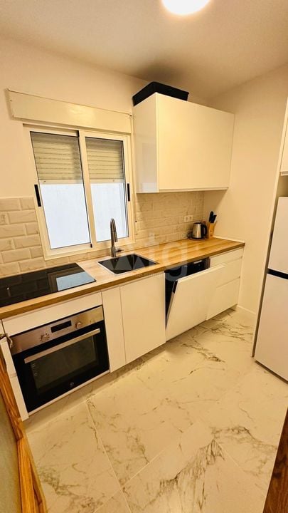 2 bedroom Apartment in Torrevieja - AG151342 - Photo - 3