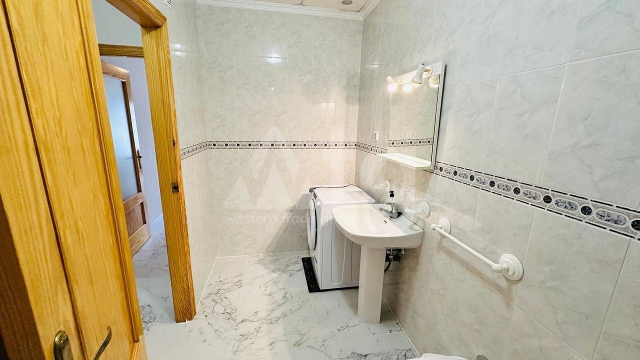 2 bedroom Apartment in Torrevieja - AG151342 - Photo - 13