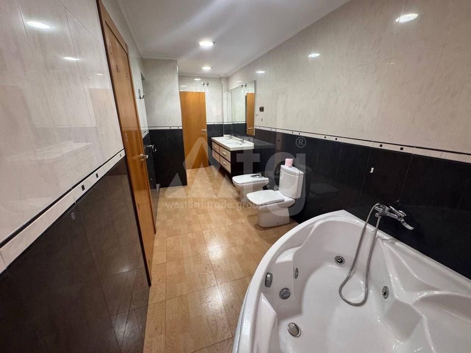 3 bedroom Apartment in Torrevieja - AG151382 - Photo - 22