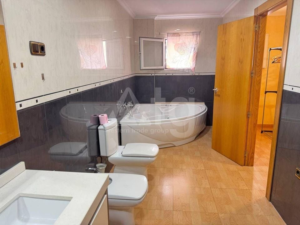 3 bedroom Apartment in Torrevieja - AG151382 - Photo - 19