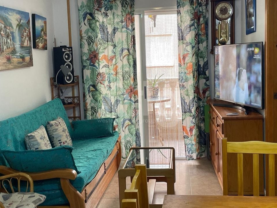 2 bedroom Apartment in Torrevieja - AG151431 - Photo - 4