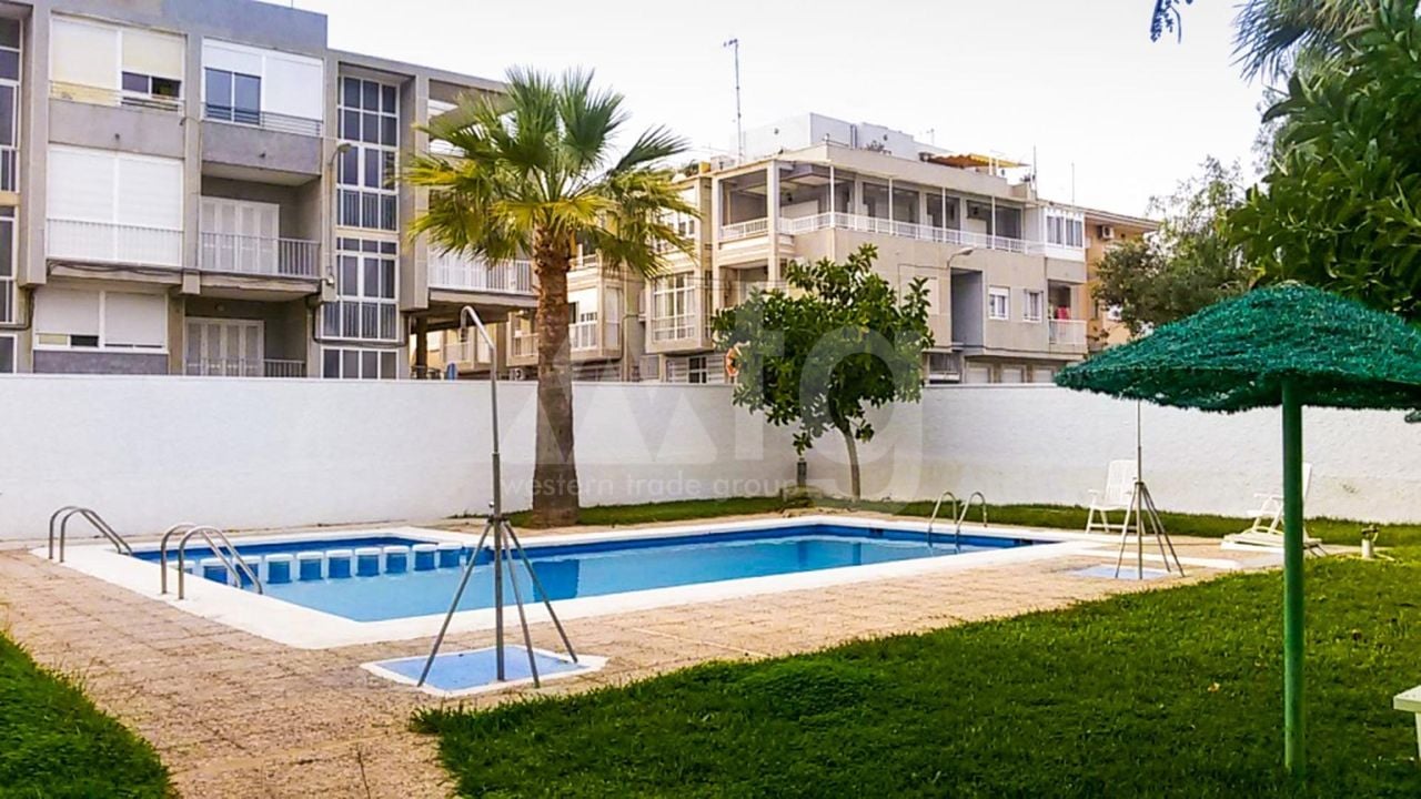 Appartement de 2 chambres à Torrevieja - AG151453 - Photo - 2