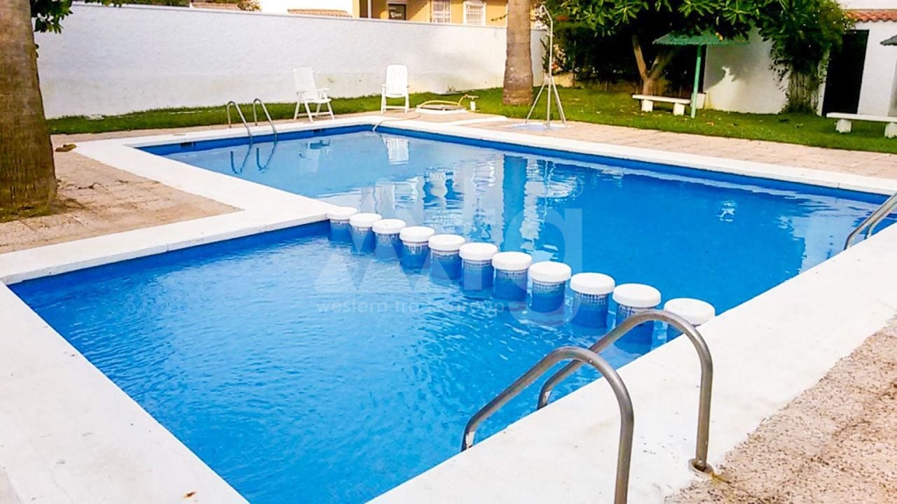 Appartement de 2 chambres à Torrevieja - AG151453 - Photo - 4