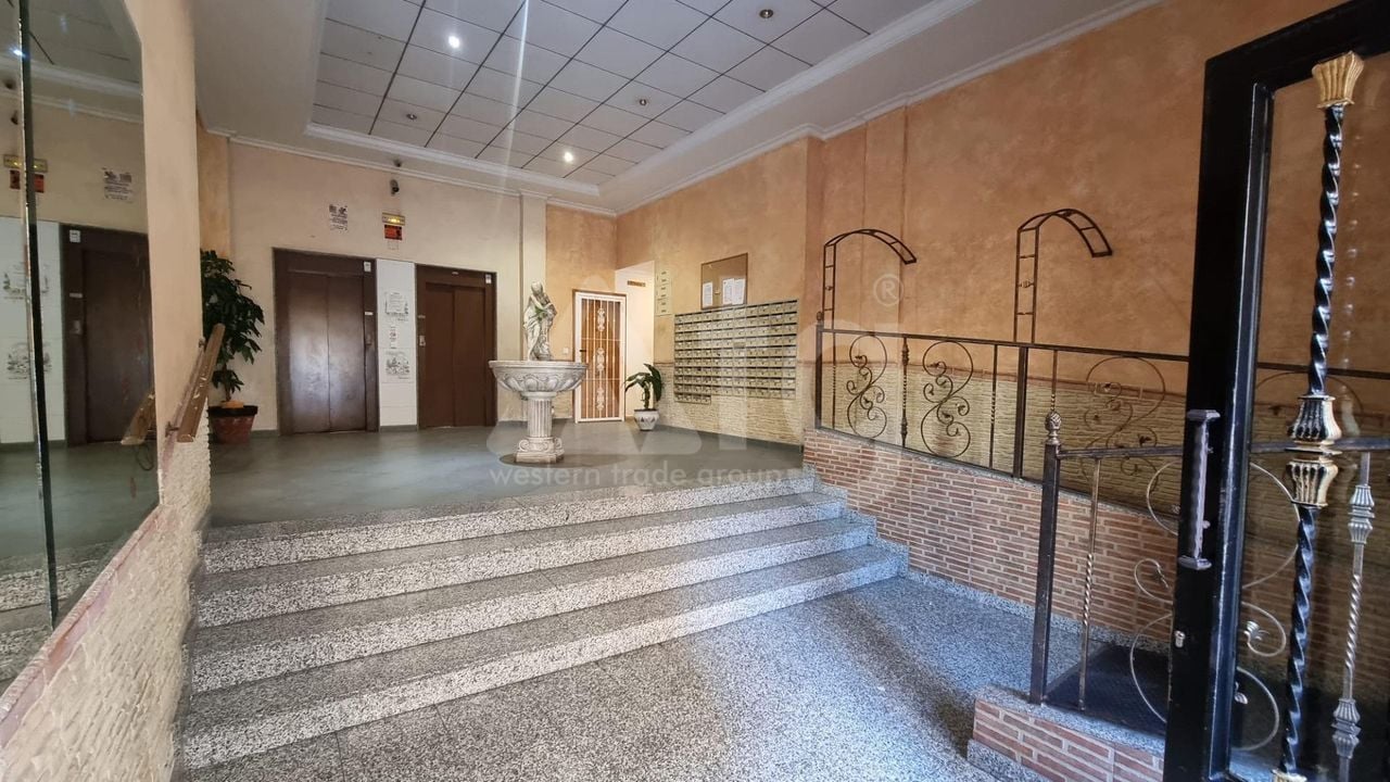 Apartamento de 2 habitaciones en Torrevieja - AG151491 - Foto - 16