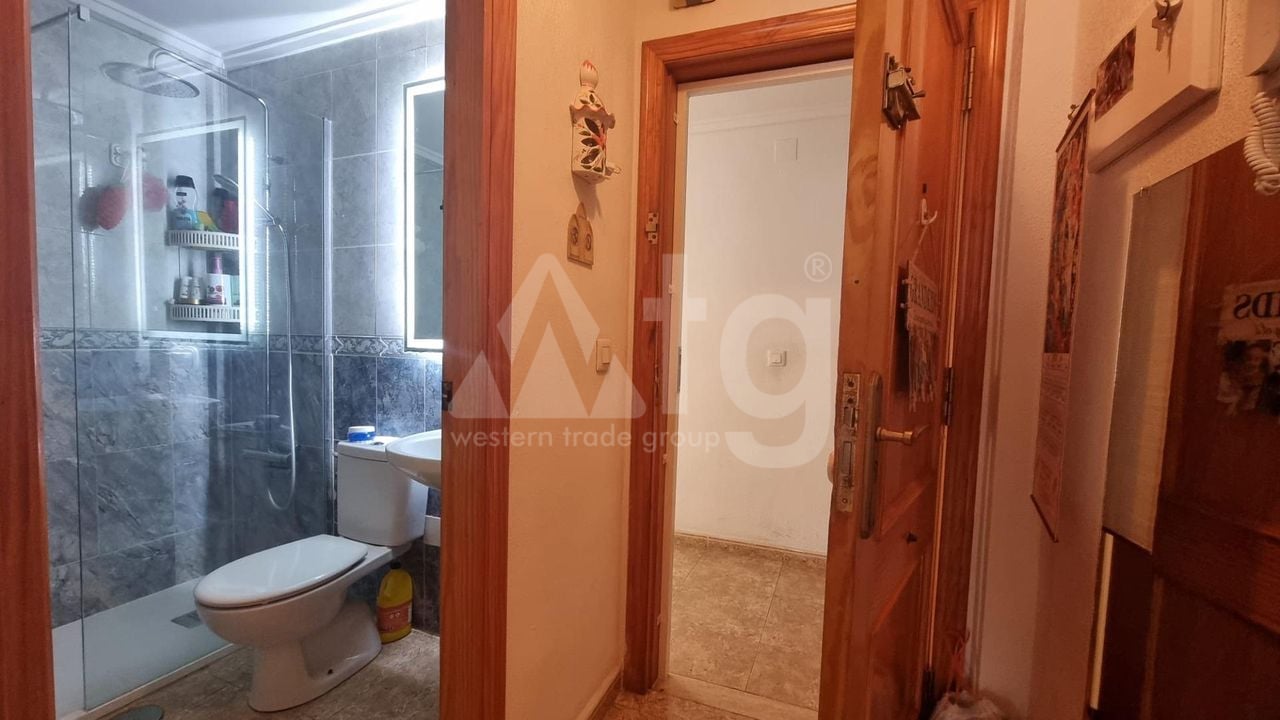 Apartamento de 2 habitaciones en Torrevieja - AG151491 - Foto - 13