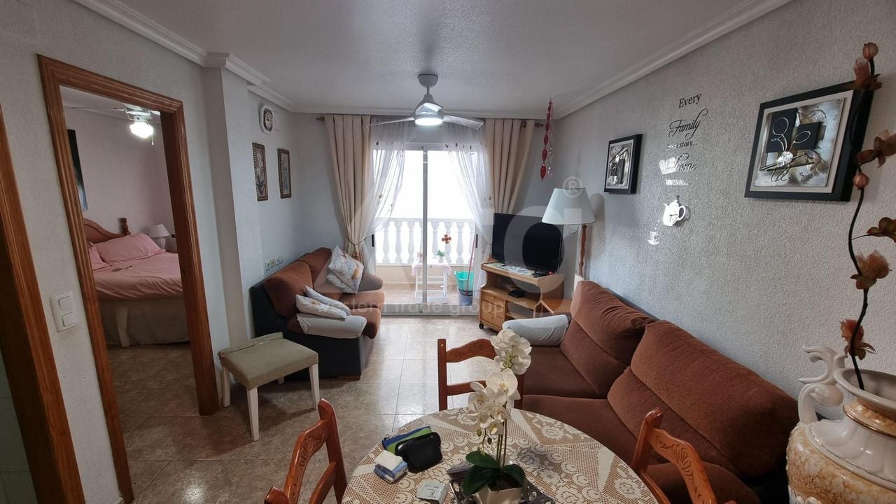 Apartamento de 2 habitaciones en Torrevieja - AG151491 - Foto - 3