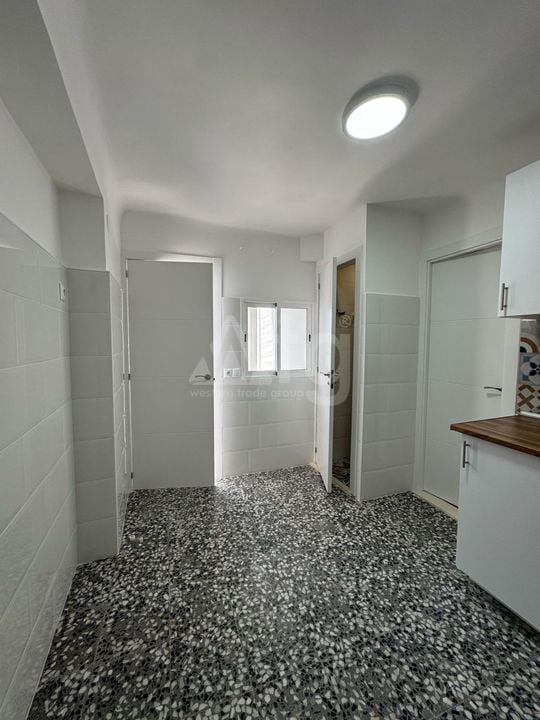 Appartement de 5 chambres à Torrevieja - AG151510 - Photo - 2