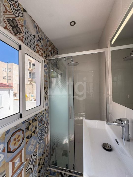 Appartement de 5 chambres à Torrevieja - AG151510 - Photo - 17