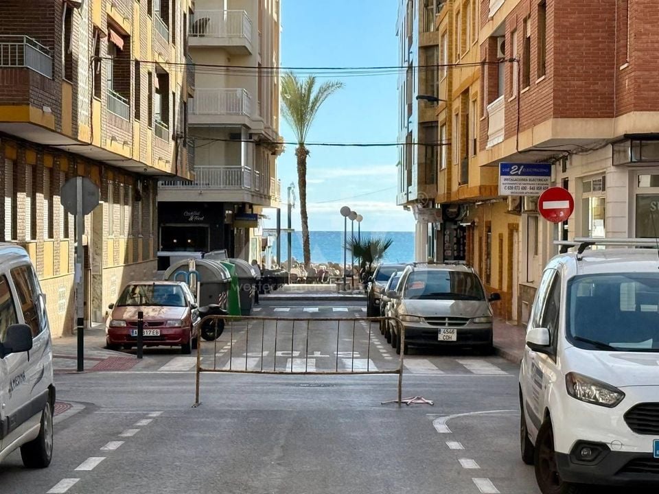 Apartamento de 3 habitaciones en Torrevieja - AG151522 - Foto - 30