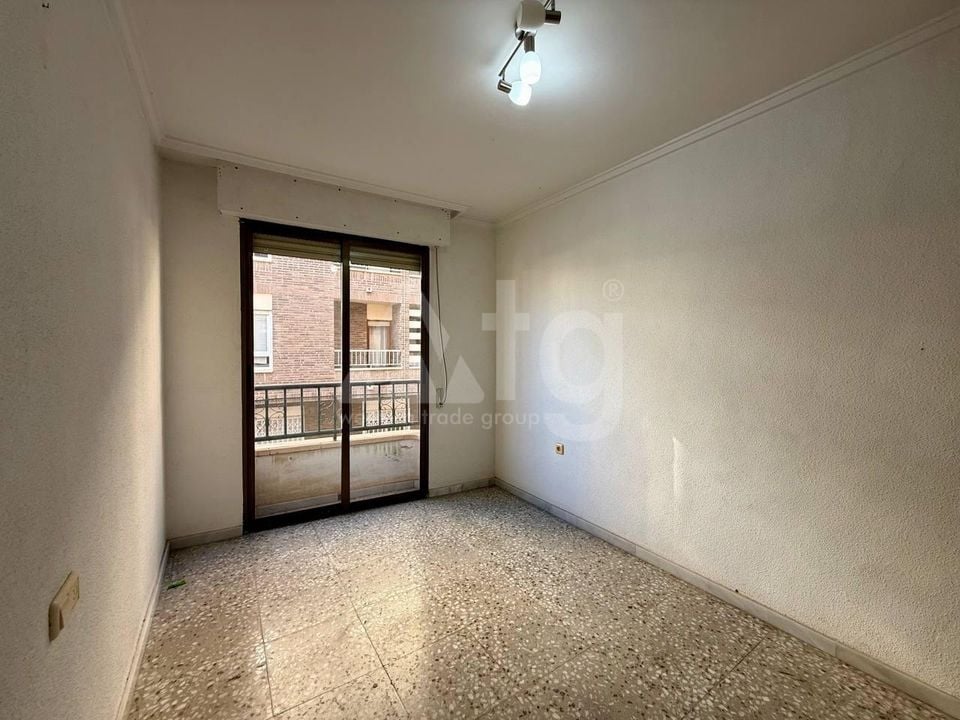 Apartamento de 3 habitaciones en Torrevieja - AG151522 - Foto - 12