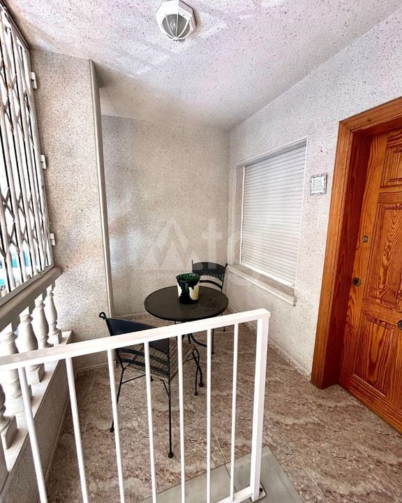 Apartamento de 3 habitaciones en Torrevieja - AG151551 - Foto - 11