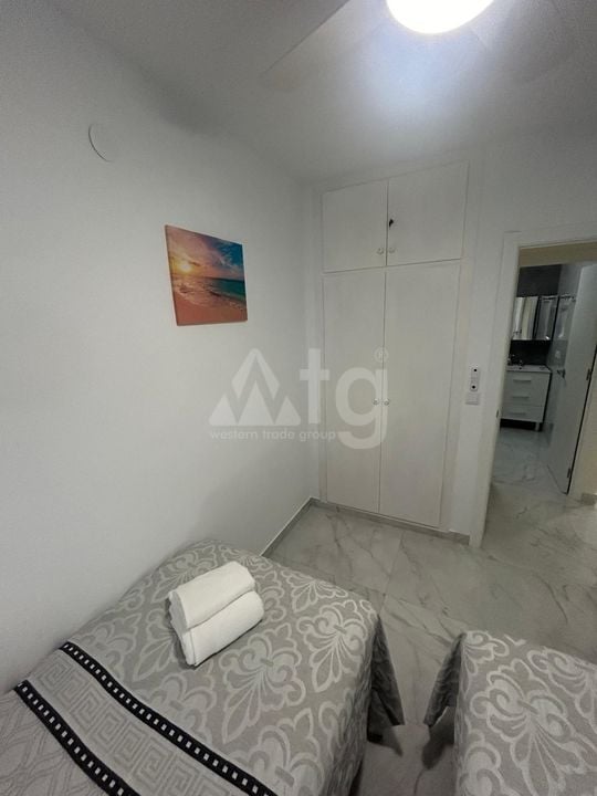 Apartamento de 3 habitaciones en Torrevieja - AG151567 - Foto - 16