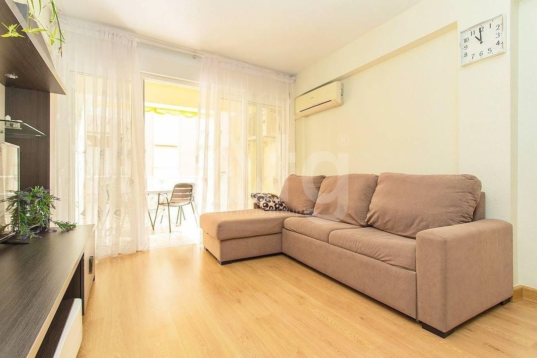 Appartement de 3 chambres à Torrevieja - AG151620 - Photo - 1