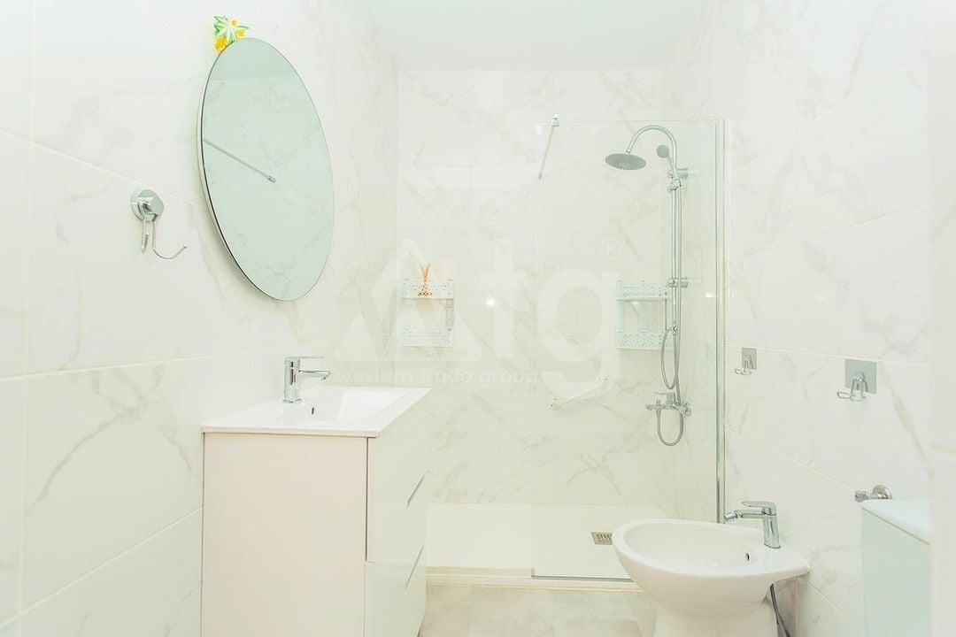 Appartement de 3 chambres à Torrevieja - AG151620 - Photo - 11