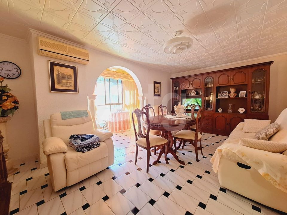 3 bedroom Apartment in Torrevieja - AG151647 - Photo - 2