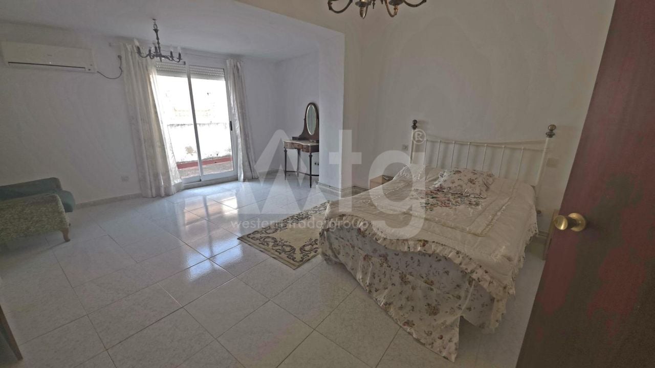 7 bedroom Villa in Guadalest - AG151671 - Photo - 16