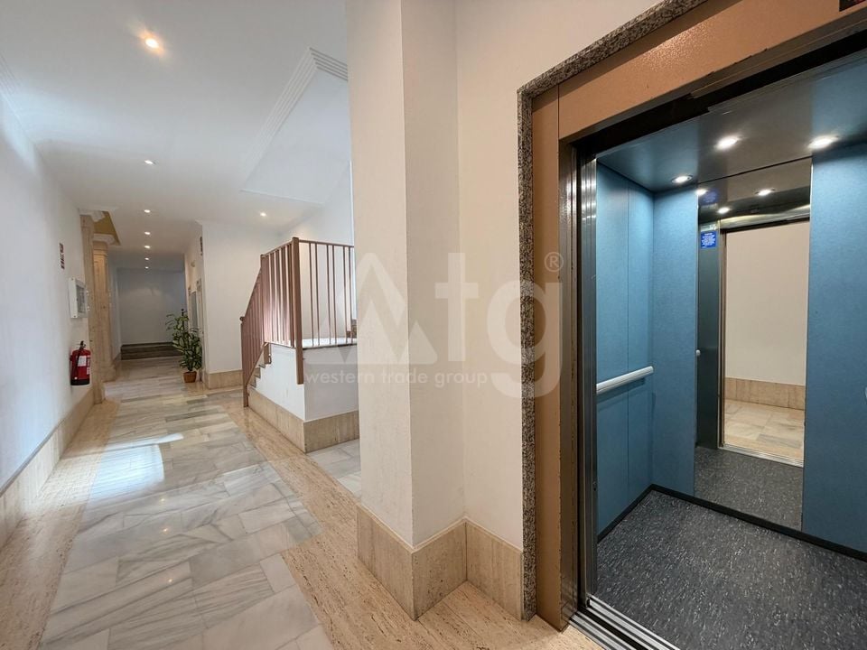 2 Schlafzimmer Penthouse-Wohnung in Torrevieja - AG151693 - Foto - 24
