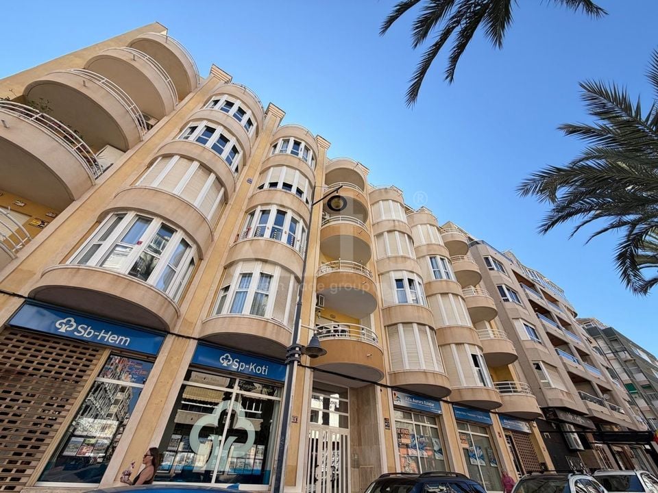2 Schlafzimmer Penthouse-Wohnung in Torrevieja - AG151693 - Foto - 1