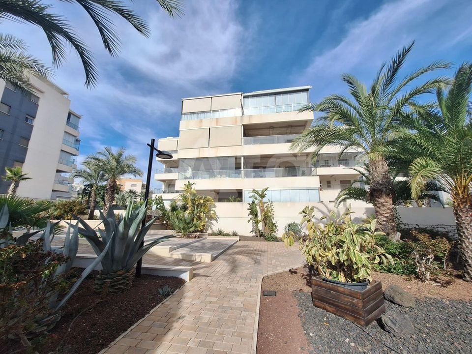 2 bedroom Apartment in Orihuela Costa - AG151699 - Photo - 3