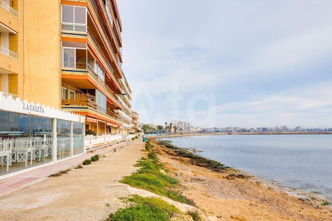 Appartement de 2 chambres à Torrevieja - AG151828 - Photo - 3